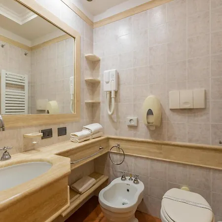 Chic Tivoli Baths Apartment Rom